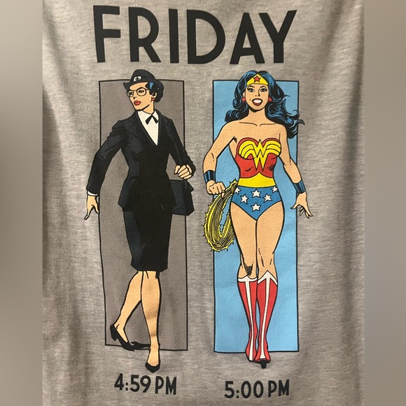 Wonder Woman Friday 5 OClock Women’s Racerback Tank Top Tee Shirt DC Comics WW - Picture 5 of 5